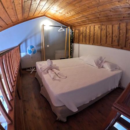 Cozy Apartments In Symi Center ภายนอก รูปภาพ