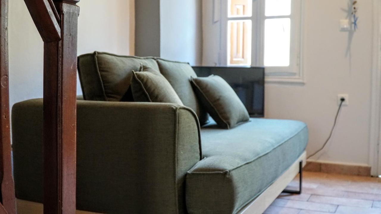 Cozy Apartments In Symi Center ภายนอก รูปภาพ