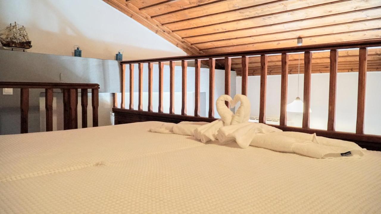 Cozy Apartments In Symi Center ภายนอก รูปภาพ
