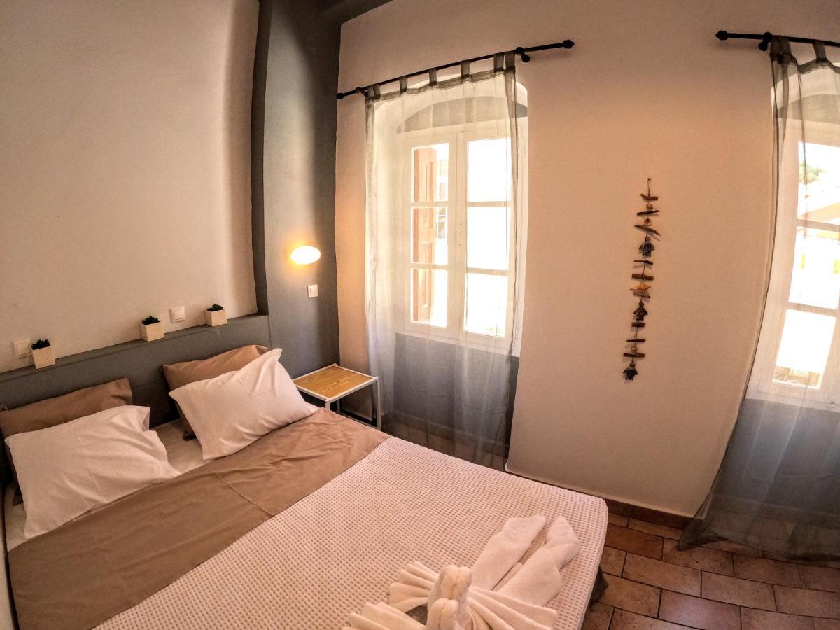 Cozy Apartments In Symi Center ภายนอก รูปภาพ