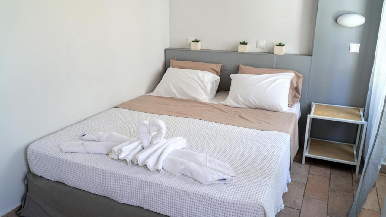 Cozy Apartments In Symi Center ภายนอก รูปภาพ