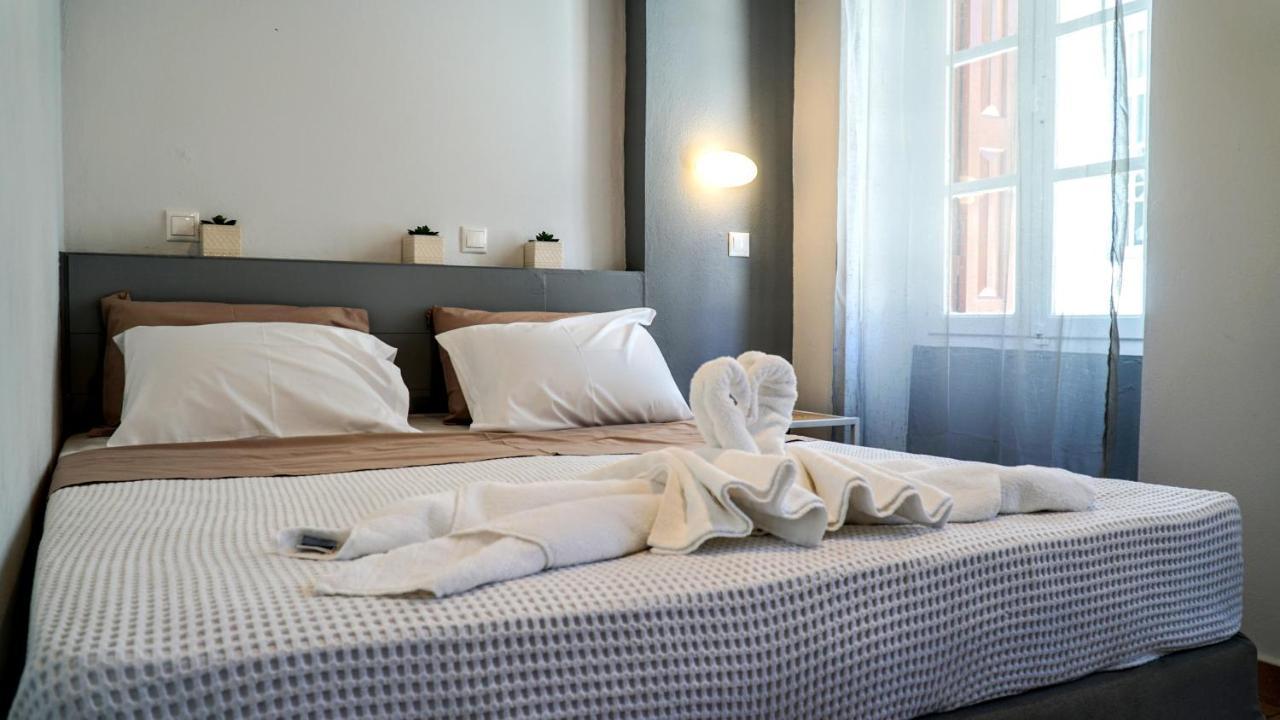Cozy Apartments In Symi Center ภายนอก รูปภาพ