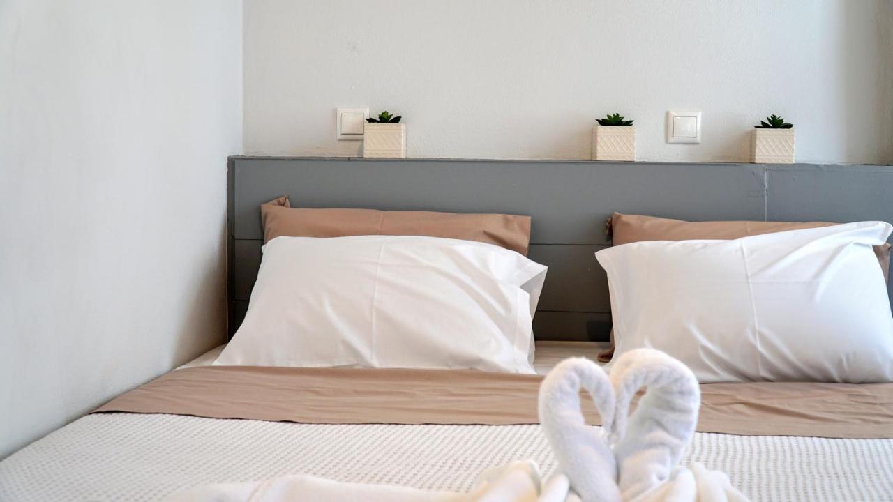 Cozy Apartments In Symi Center ภายนอก รูปภาพ