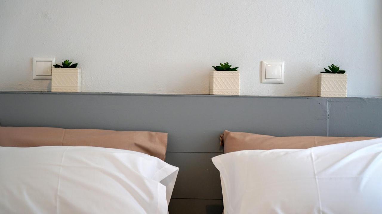Cozy Apartments In Symi Center ภายนอก รูปภาพ