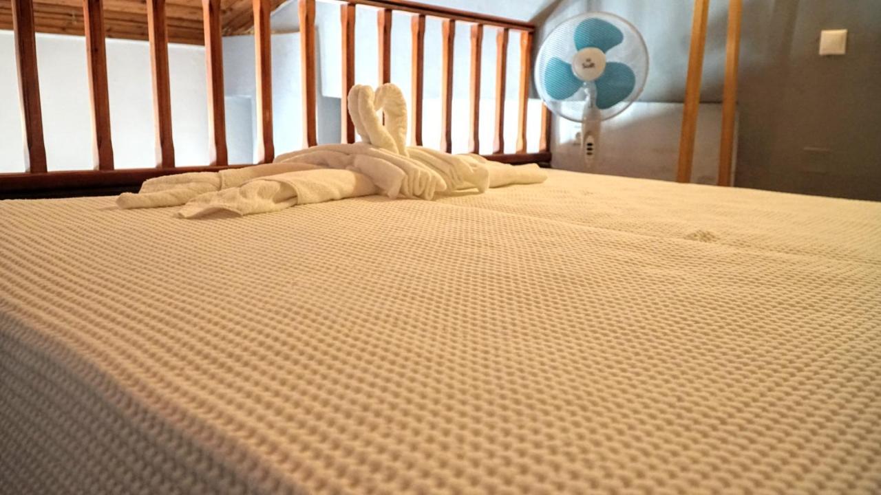 Cozy Apartments In Symi Center ภายนอก รูปภาพ