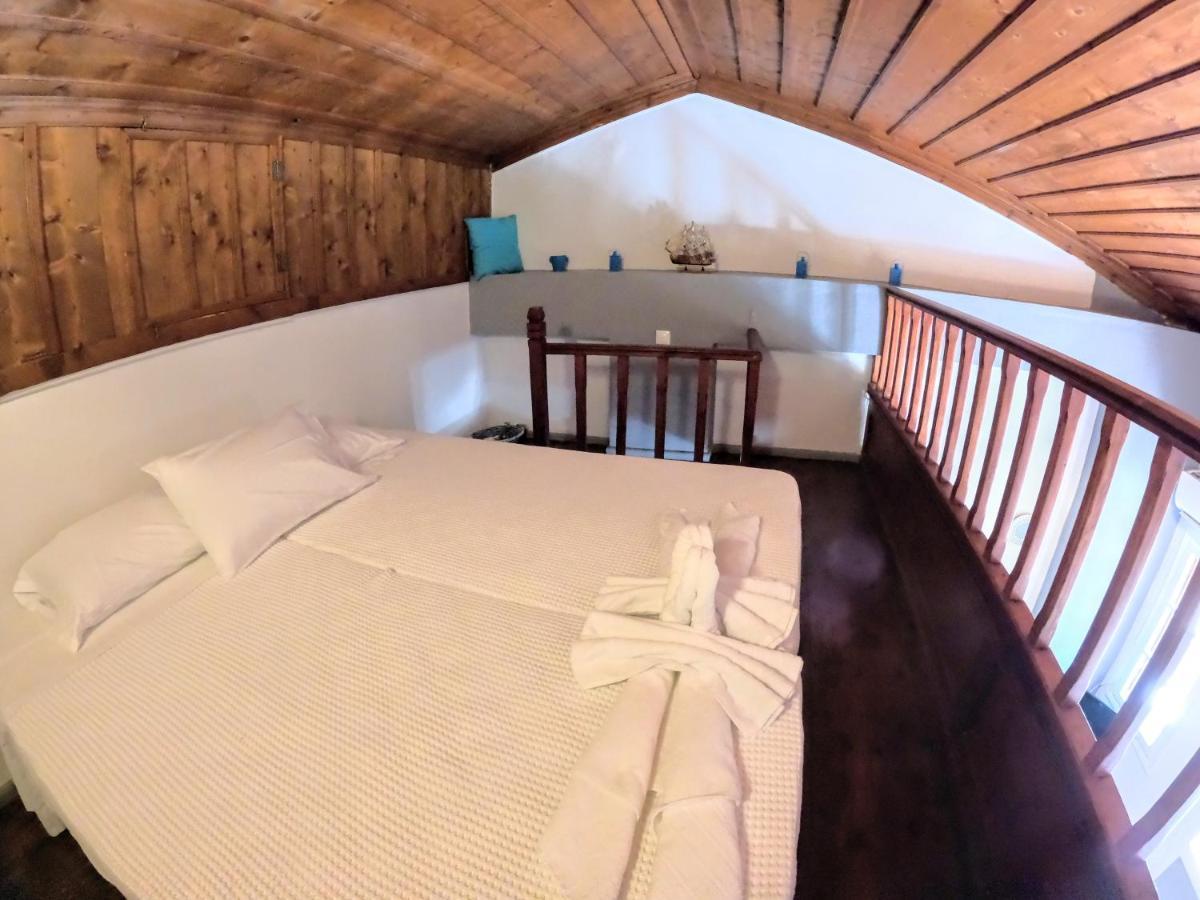 Cozy Apartments In Symi Center ภายนอก รูปภาพ