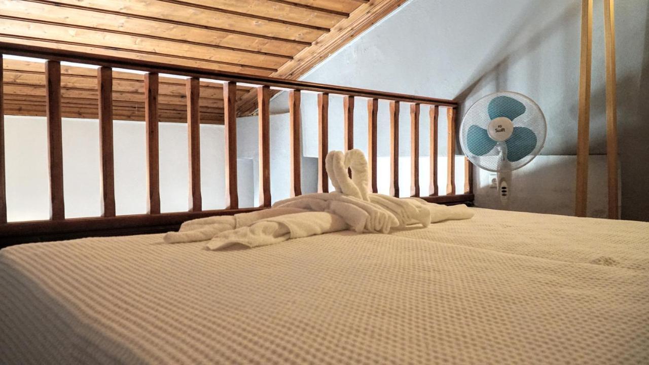 Cozy Apartments In Symi Center ภายนอก รูปภาพ