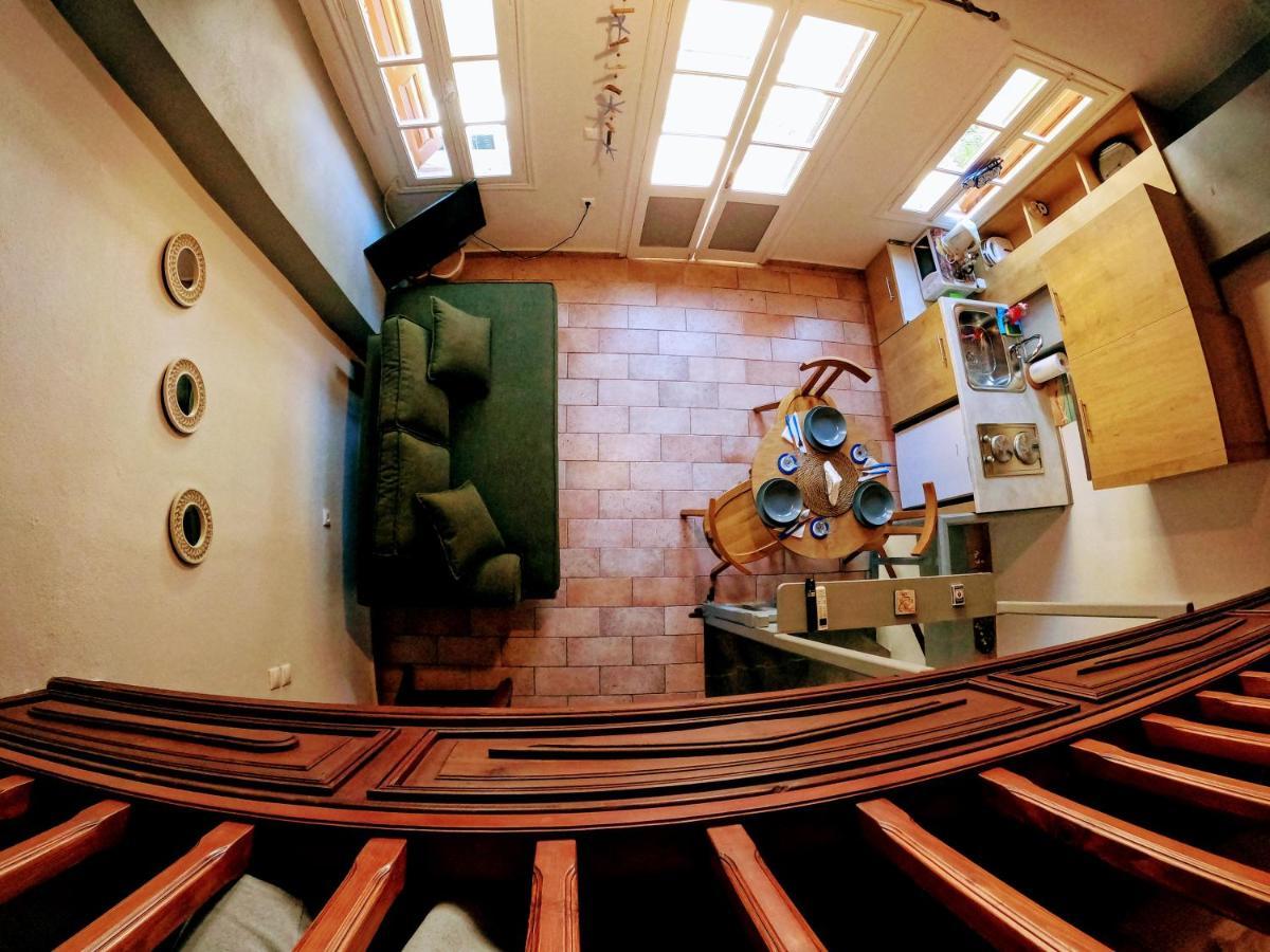 Cozy Apartments In Symi Center ภายนอก รูปภาพ